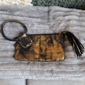 Hobo wristlet clutch